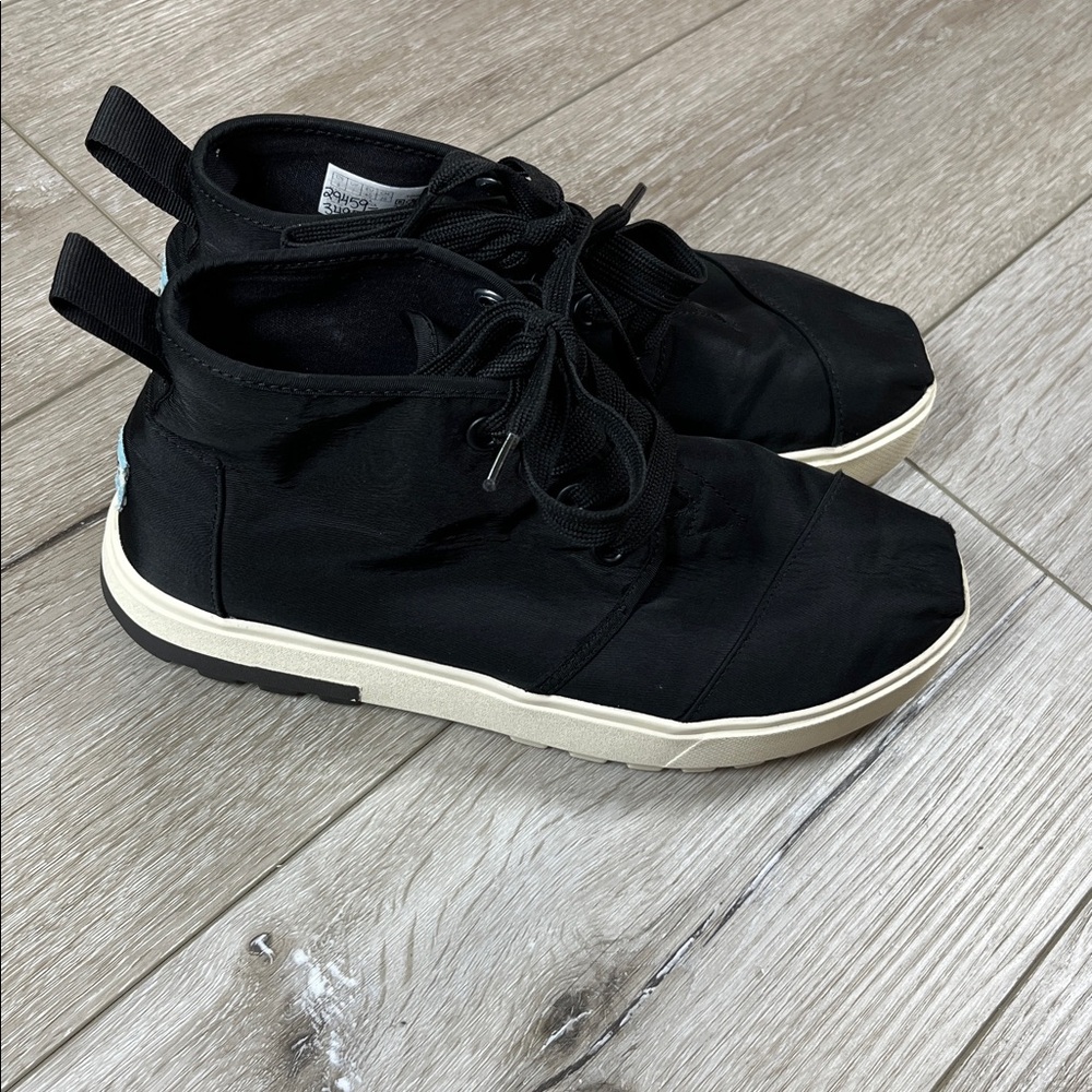 Toms Women’s Black and White High-Top Sneakers Size 9